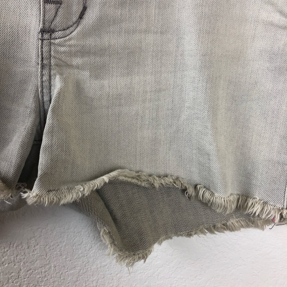 Rock & Republic Womens Jean Shorts, Gray Size 10 - Picture 4 of 8